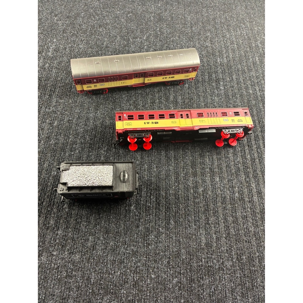 Max Train M Coal Tender & GW-R TU‎ Passenger Cars 3 Piece Model Train Set